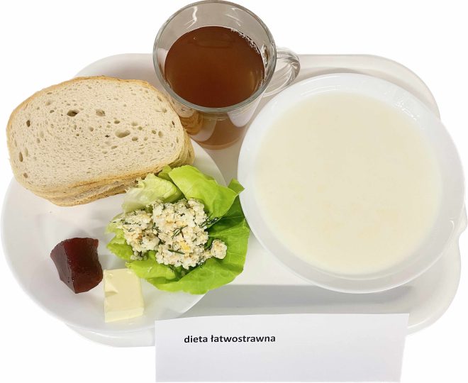 Zdjęcie przedstawia posiłek, śniadanie zgodnie z dietą łatwostrawną.