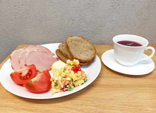 Zdjęcie przedstawia posiłek, kolacja zgodnie z dietą cukrzycową
