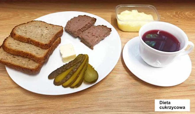 Zdjęcie przedstawia posiłek, kolacja zgodnie z dietą cukrzycową