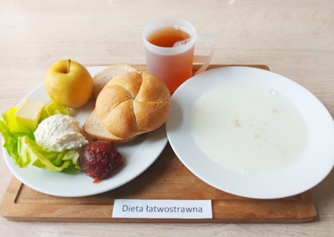 Zdjęcie przedstawia posiłek, śniadanie zgodnie z dietą łatwostrawną