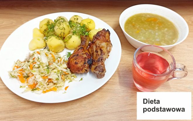 Zdjęcie przedstawia posiłek, obiad zgodnie z dietą podstawową