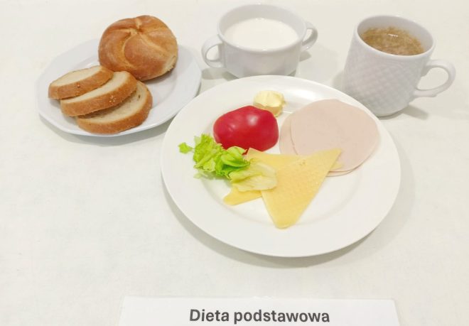 Zdjęcie przedstawia posiłek, śniadanie zgodnie z dietą podstawową