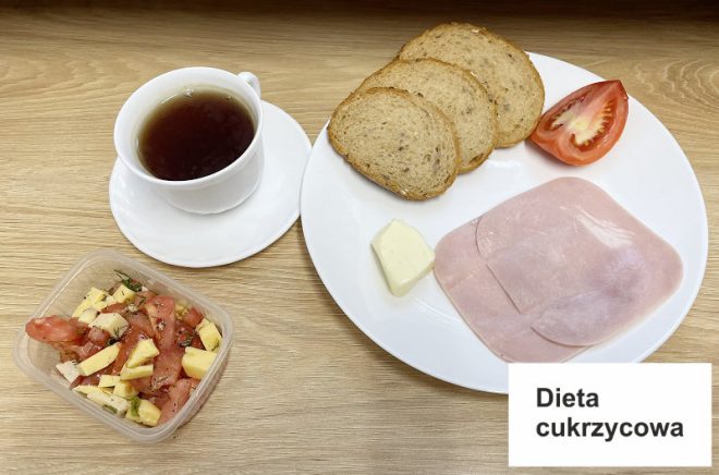 Zdjęcie przedstawia posiłek, śniadanie zgodnie z dietą cukrzycową